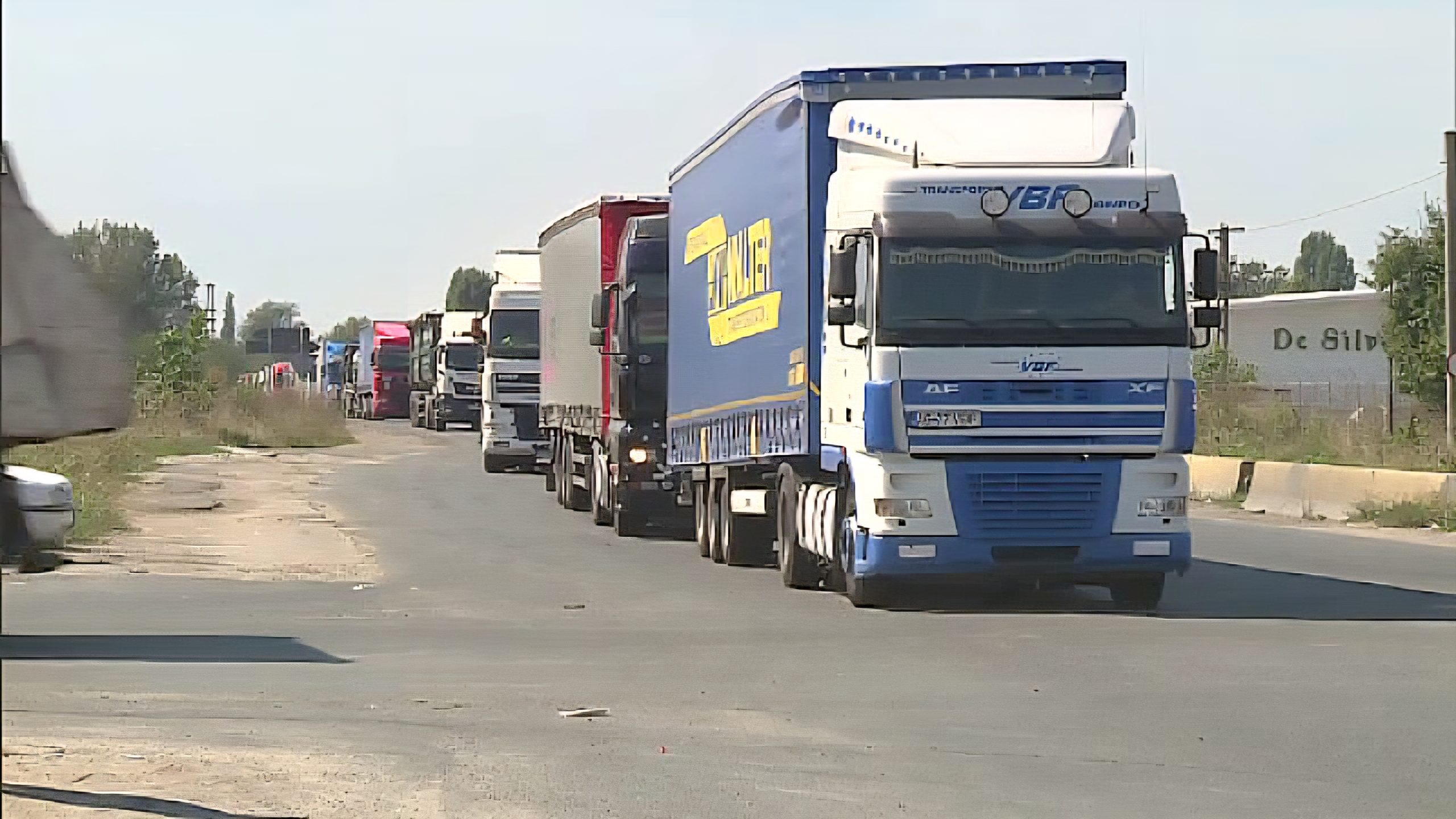 FOTO: Transportatorii ieșeni erau deciși să facă un protest si să participe la ședința de CL